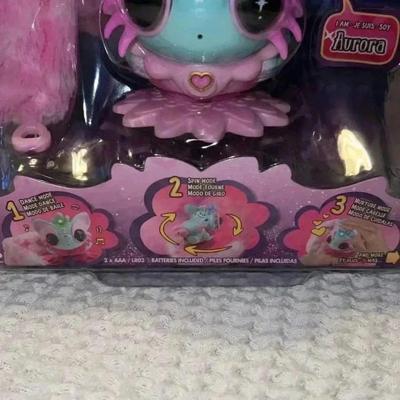 Pixie Bells Aurora Interactive Electronic Pet with Bonus Tail - Picture 4 of 4
